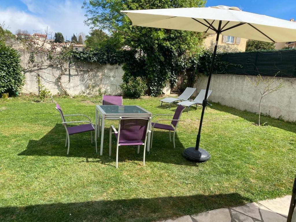 Studio Climatise Avec Piscine Et Jardin วิลล์เนิฟ-ลูเบ ภายนอก รูปภาพ